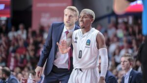 grizzlies-reportedly-interested-player-ties-new (1)